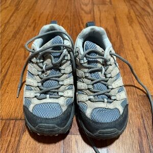 Merrell Moab hiking shoes womens 5 blue and grey